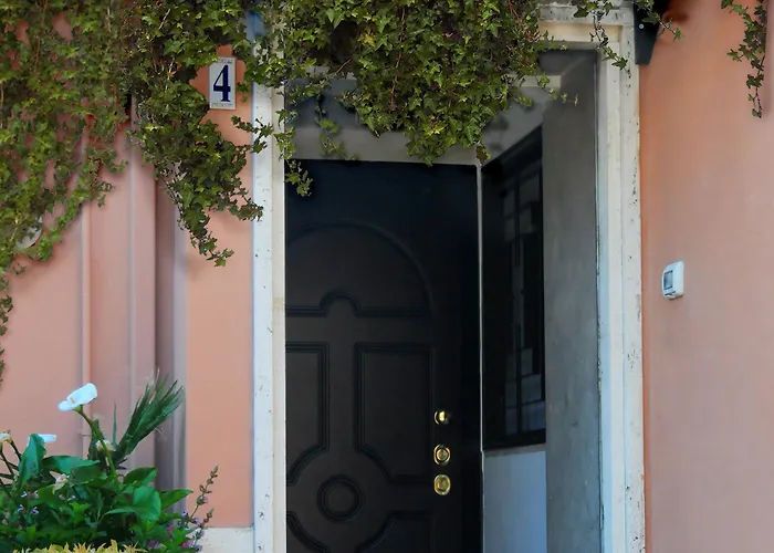 San Lorenzo Notte Couette-café *